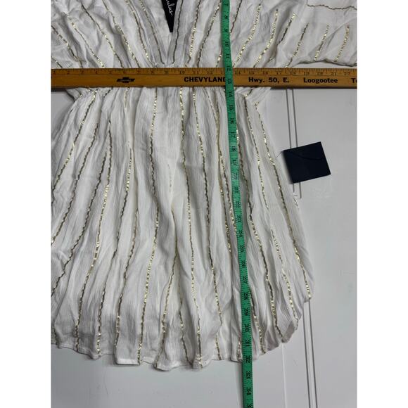 Lulus NWT Mini Dress Womens Small Ivory Gold Metallic Stripe Dolman Sleeves - Picture 6 of 6